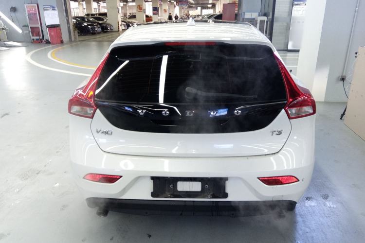 Used Volvo V40 2018 T3 Zhiyi Edition Rear