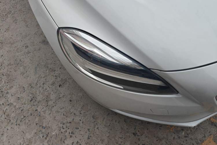 Used Volvo V40 2018 T3 Zhiyi Edition Right Front Headlight