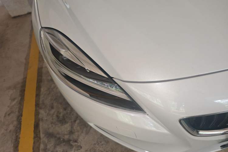Used Volvo V40 2018 T3 Zhiyi Edition Right Front Headlight