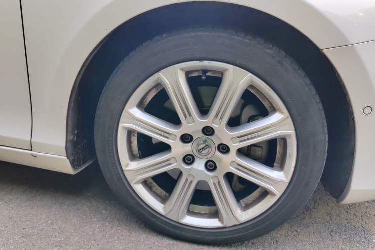 Used Volvo V40 2018 T3 Zhiya Edition Right Front Wheel Hub