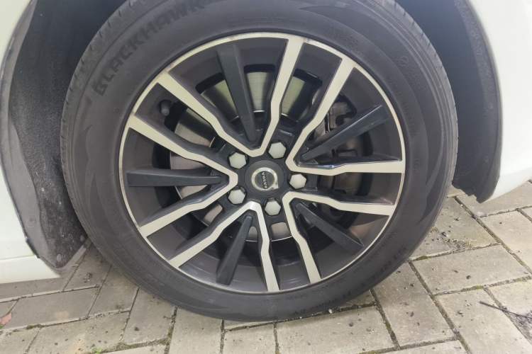 Used Volvo V40 2018 T3 Zhiyi Edition Right Front Wheel Hub