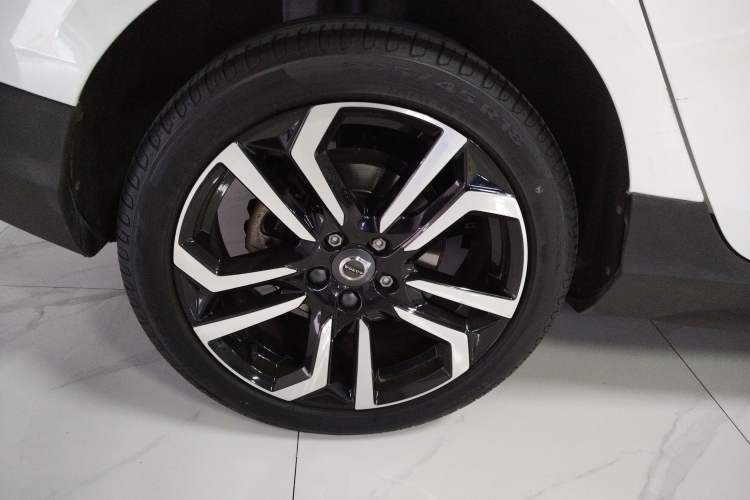 Used Volvo V40 2018 Cross Country T3 Zhiya Edition Right Rear Wheel Hub