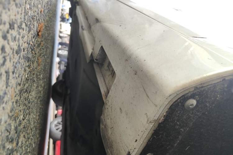 Used Volvo V40 2018 T3 Zhiyi Edition Right Side Sill