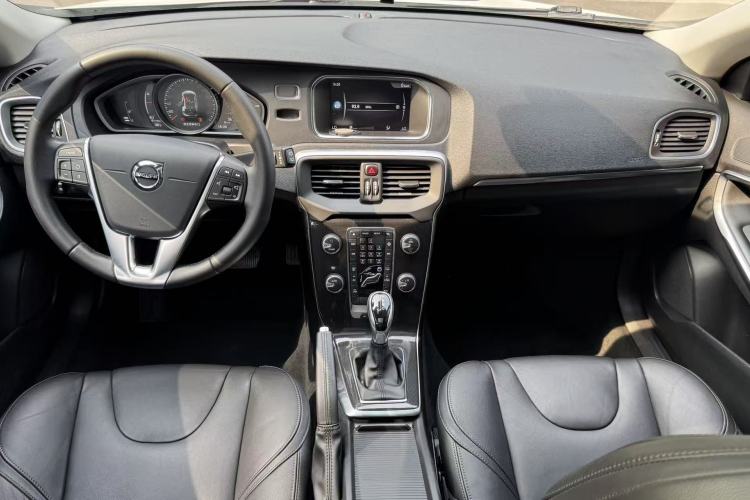 Used Volvo V40 2018 T3 Zhiyi Edition Steering Wheel