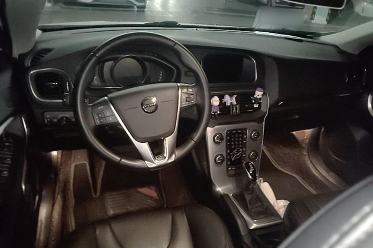 Used Volvo V40 2018 T3 Zhiya Edition Steering Wheel