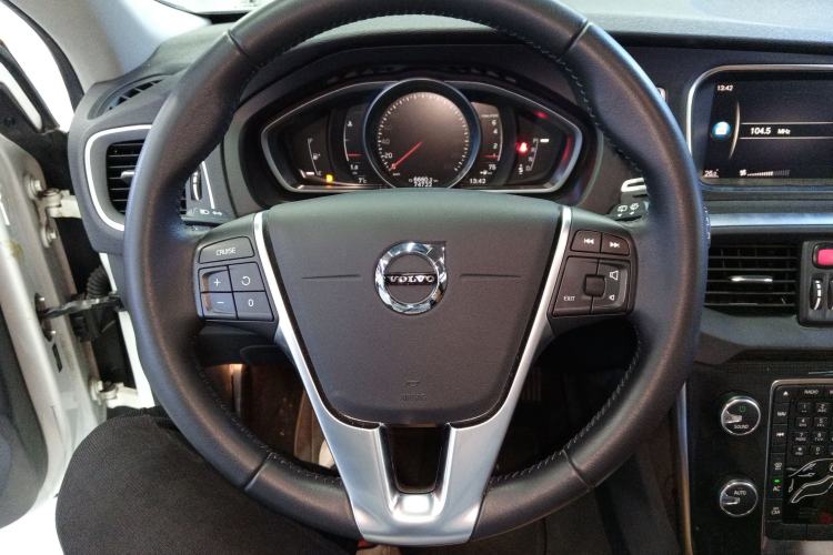 Used Volvo V40 2018 T3 Zhiyi Edition Steering Wheel