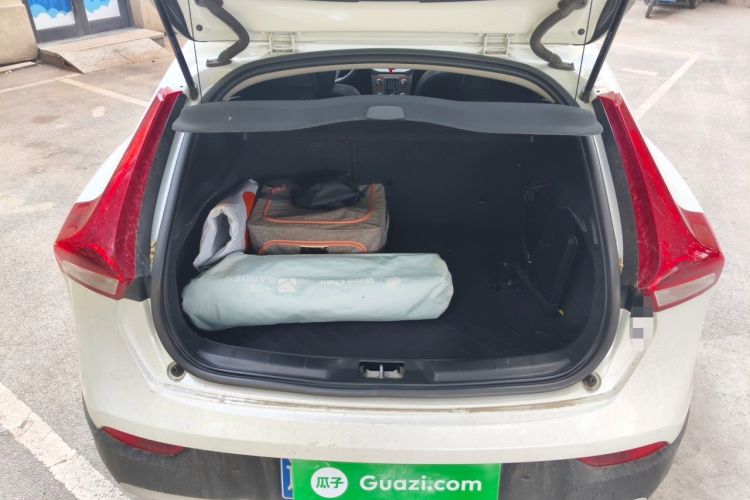 Used Volvo V40 2018 Cross Country T3 Zhiya Edition Trunk