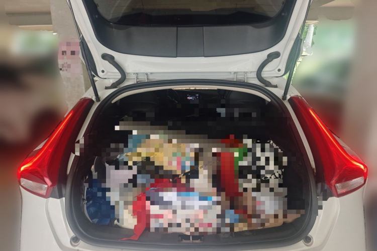 Used Volvo V40 2018 T3 Zhiyi Edition Trunk