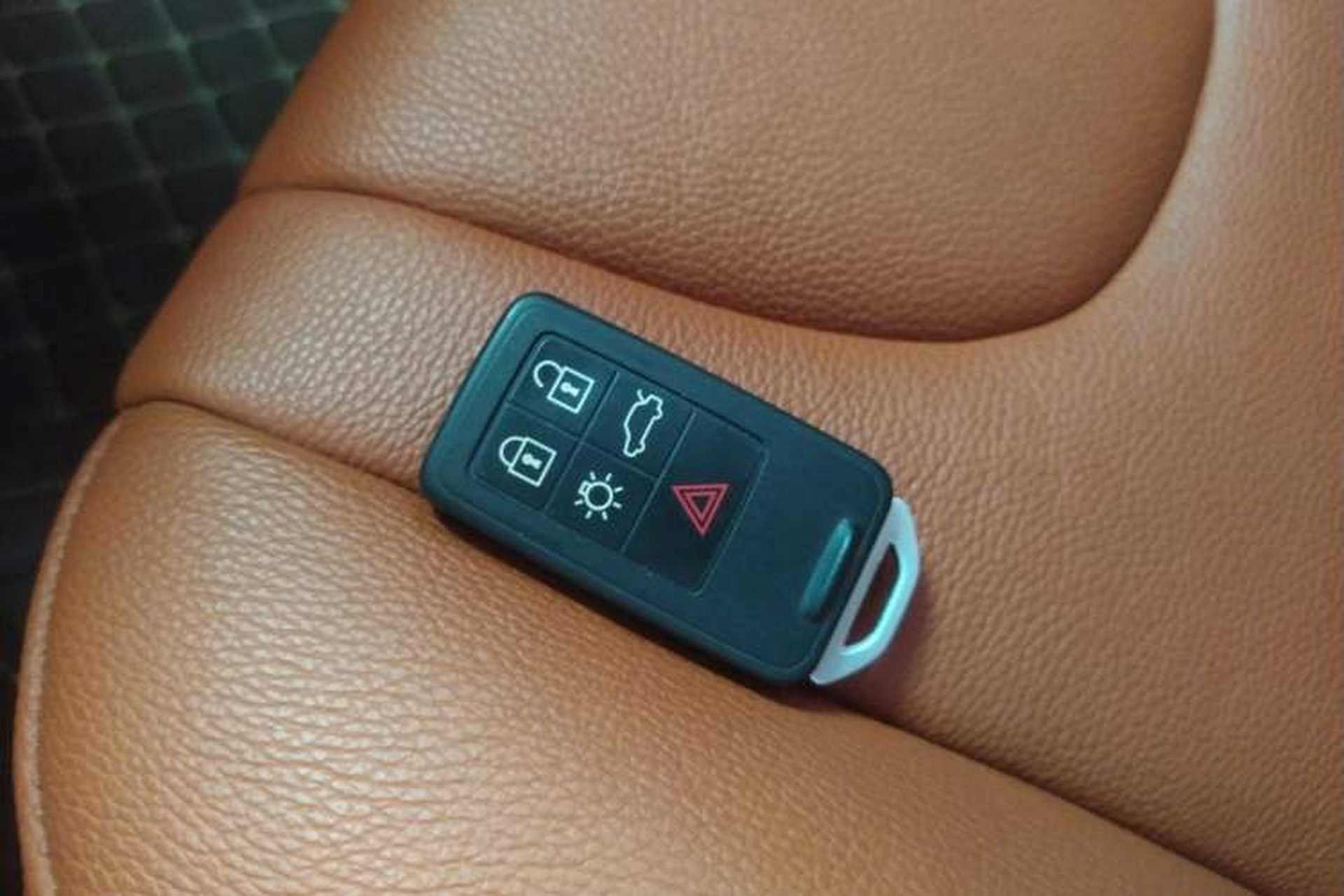 Used Volvo V40 2018 T3 Smart Edition Vehicle Key