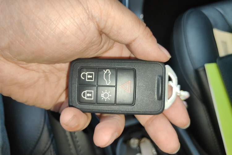 Used Volvo V40 2018 T3 Zhiya Edition Vehicle Key