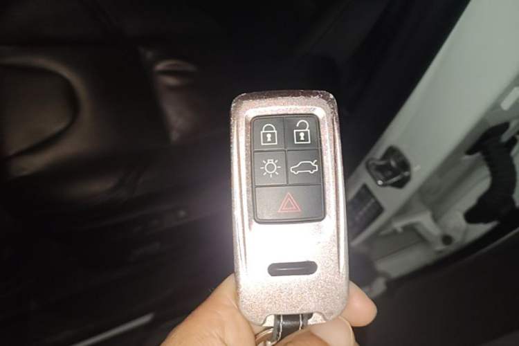 Used Volvo V40 2018 T3 Zhiya Edition Vehicle Key