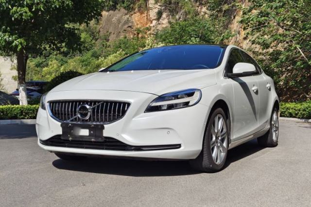 Used Volvo V40 2018 T3 Zhiya Edition