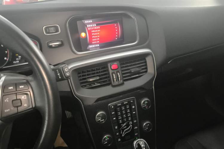 Used Volvo V40 2019 T3 Zhiyi Edition Audio And AC Panel
