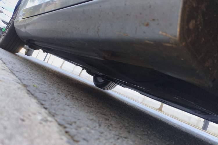 Used Volvo V40 2019 T3 Zhiyi Edition Chassis Front Right