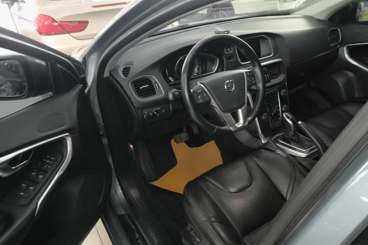 Used Volvo V40 2019 T3 Zhiyi Edition Driver Seat