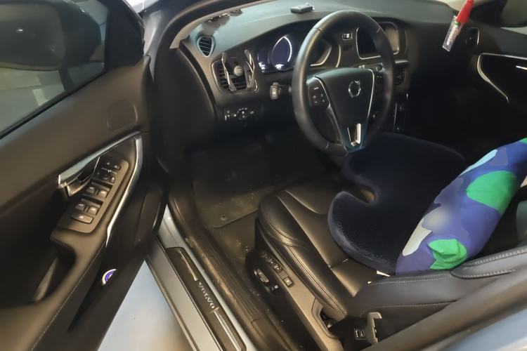Used Volvo V40 2019 T3 Zhiyi Edition Driver Seat