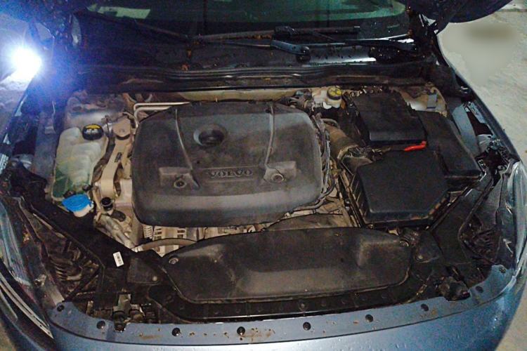 Used Volvo V40 2019 T3 Zhiyi Edition Engine Bay