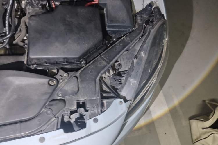 Used Volvo V40 2019 T3 Zhiyi Edition Engine Bay Left