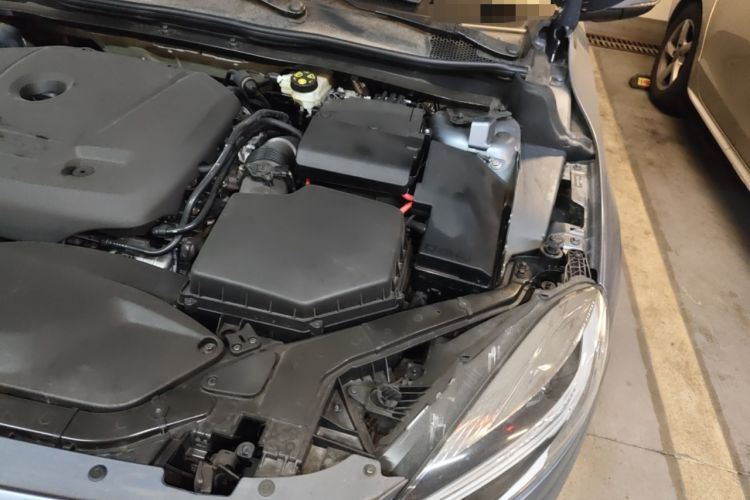 Used Volvo V40 2019 T3 Zhiyi Edition Engine Bay Left