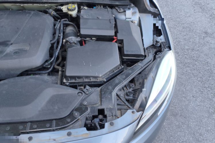 Used Volvo V40 2019 T3 Zhiyi Edition Engine Bay Left