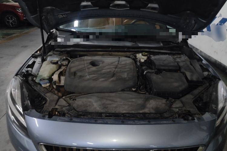 Used Volvo V40 2019 T3 Zhiyi Edition Engine Bay