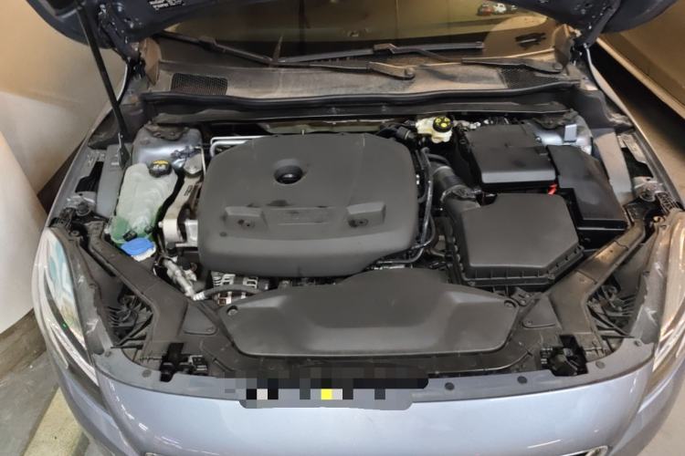 Used Volvo V40 2019 T3 Zhiyi Edition Engine Bay