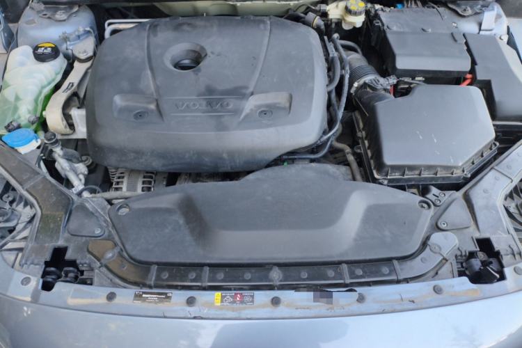 Used Volvo V40 2019 T3 Zhiyi Edition Engine Bay