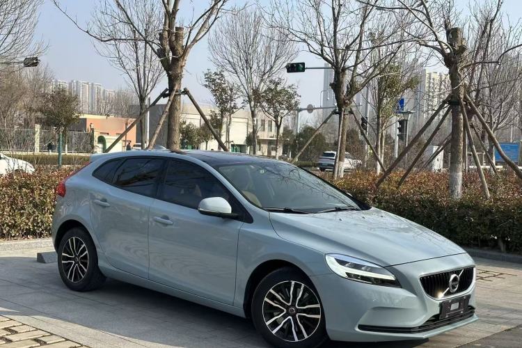 Used Volvo V40 2019 T3 Zhiyi Edition Exterior 2