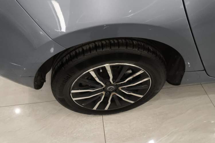 Used Volvo V40 2019 T3 Zhiyi Edition Exterior 4