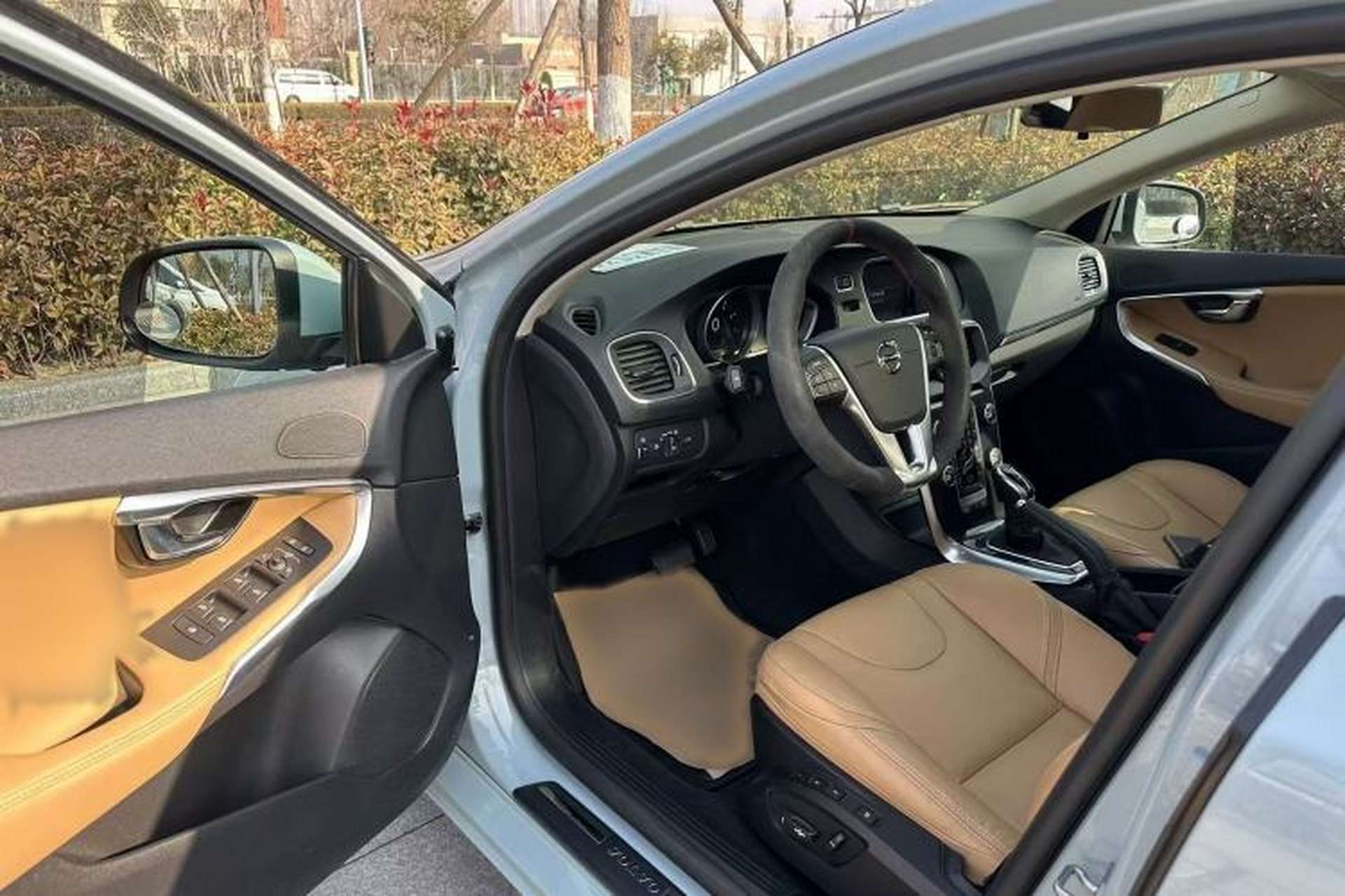 Used Volvo V40 2019 T3 Zhiyi Edition Exterior 5