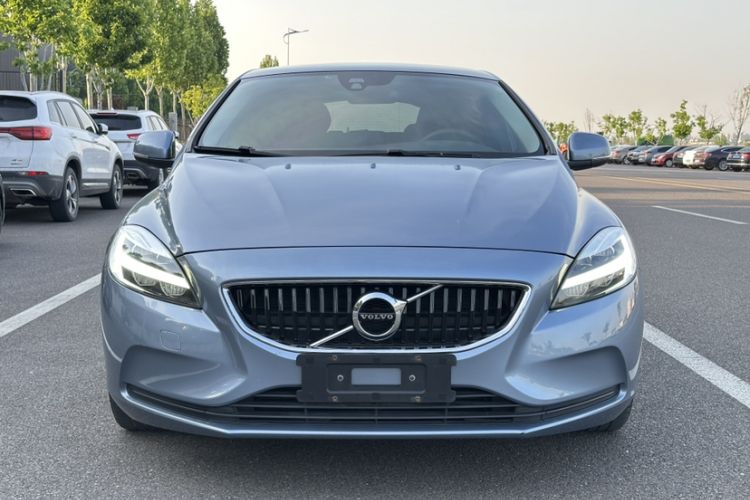 Used Volvo V40 2019 T3 Zhiyi Edition Exterior 6