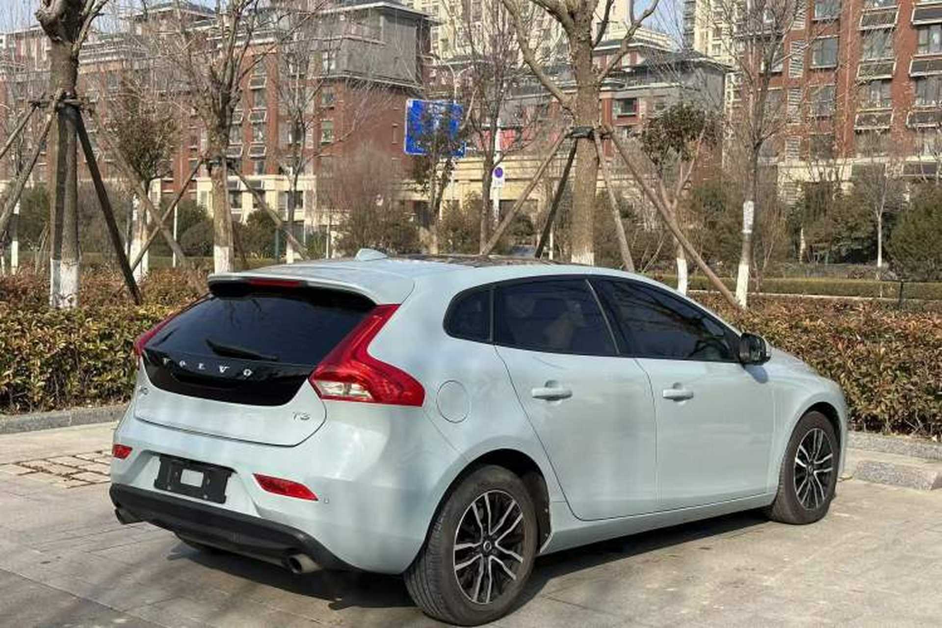 Used Volvo V40 2019 T3 Zhiyi Edition Exterior 8