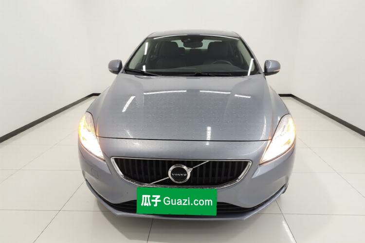 Used Volvo V40 2019 T3 Zhiyi Edition Front