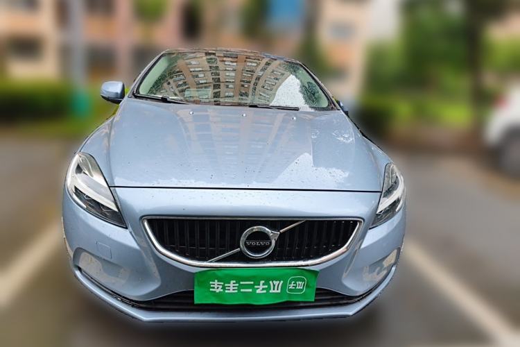 Used Volvo V40 2019 T3 Zhiyi Edition Front
