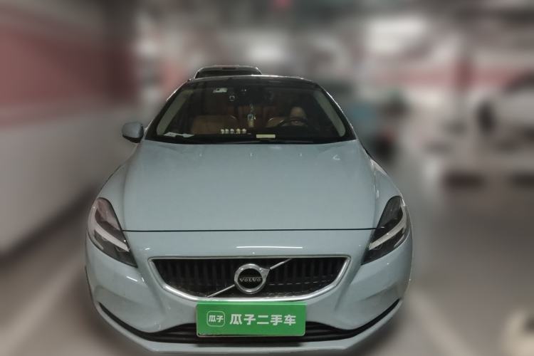 Used Volvo V40 2019 T3 Zhiyi Edition Front