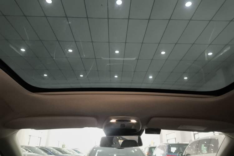 Used Volvo V40 2019 T3 Zhiyi Edition Headliner