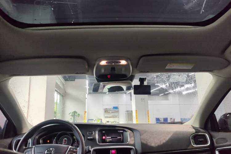 Used Volvo V40 2019 T3 Zhiyi Edition Headliner