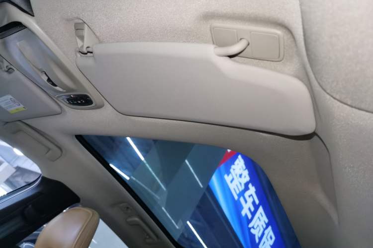 Used Volvo V40 2019 T3 Zhiyi Edition Headliner