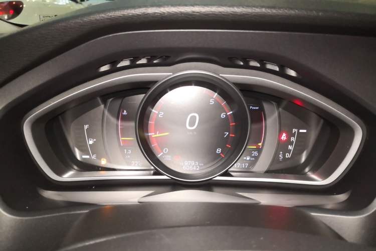 Used Volvo V40 2019 T3 Zhiyi Edition Instrument Cluster