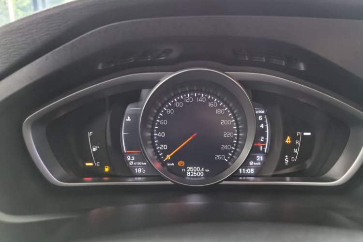 Used Volvo V40 2019 T3 Zhiyi Edition Instrument Cluster