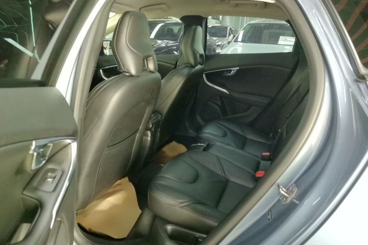 Used Volvo V40 2019 T3 Zhiyi Edition Interior 1