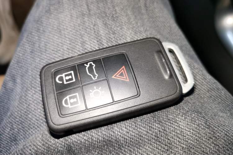 Used Volvo V40 2019 T3 Zhiyi Edition Interior 1