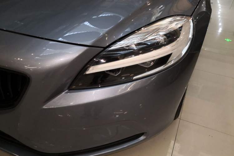 Used Volvo V40 2019 T3 Zhiyi Edition Left Front Headlight