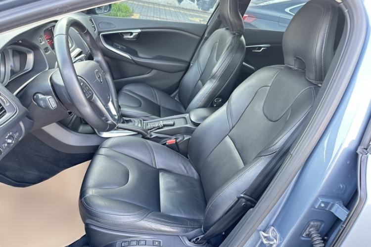 Used Volvo V40 2019 T3 Zhiyi Edition Left Front Seat