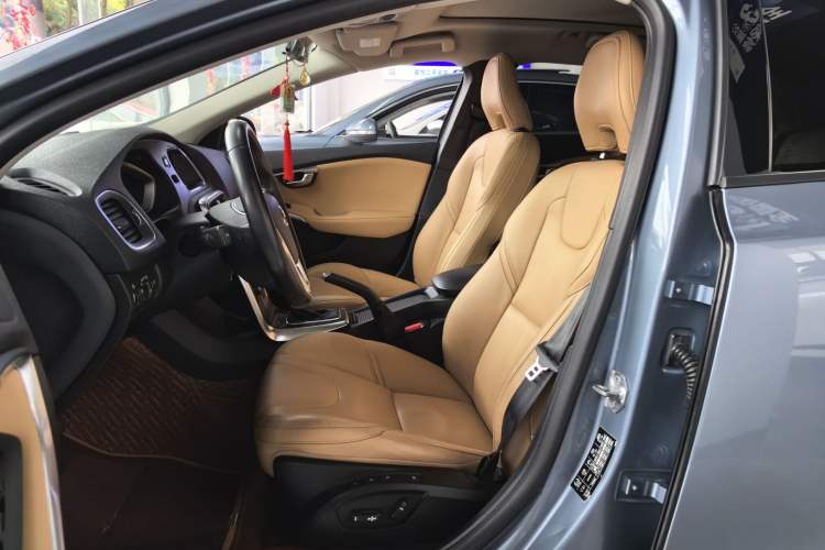 Used Volvo V40 2019 T3 Zhiyi Edition Left Front Seat