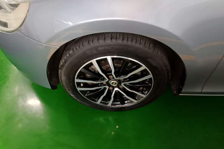 Used Volvo V40 2019 T3 Zhiyi Edition Left Front Wheel Hub