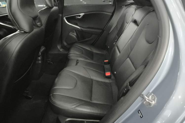 Used Volvo V40 2019 T3 Zhiyi Edition Left Rear Seat