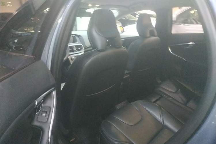 Used Volvo V40 2019 T3 Smart Luxury Edition Left Rear Seat