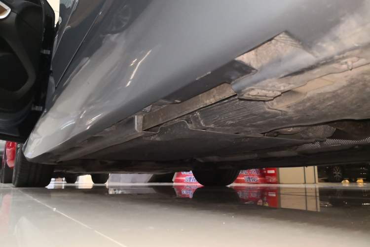 Used Volvo V40 2019 T3 Zhiyi Edition Left Side Sill
