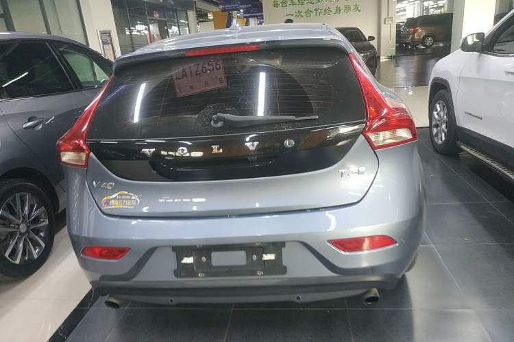 Used Volvo V40 2019 T3 Smart Luxury Edition Rear